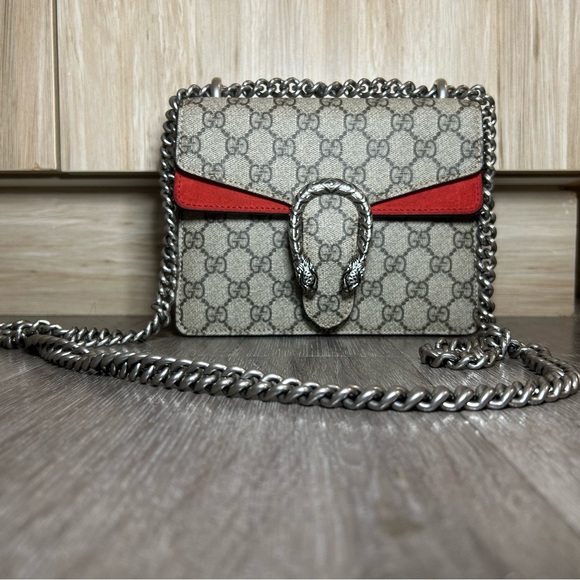 Gucci Dionysus GG Shoulder Bag with Strap - Picture 2 of 16